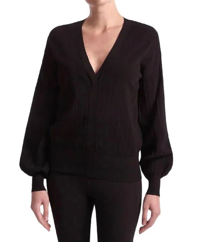 Bravery Sweater In Black Jersey Fabric Tulle Fabric Batik Fabric