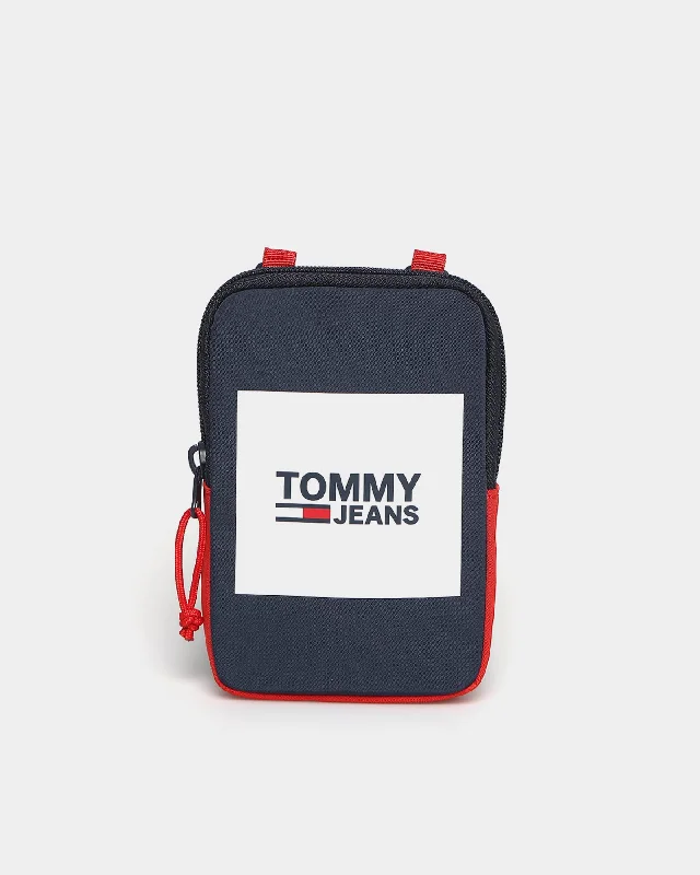 Tommy Jeans TJM Urban Logo Compact Sidebag Corporate Trendy Cut-Off Denim Shorts