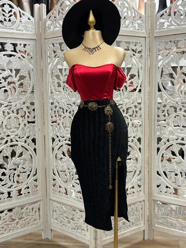 Black Velvet Scrunched Skirt- Slightly Stretchy summer skirt style
