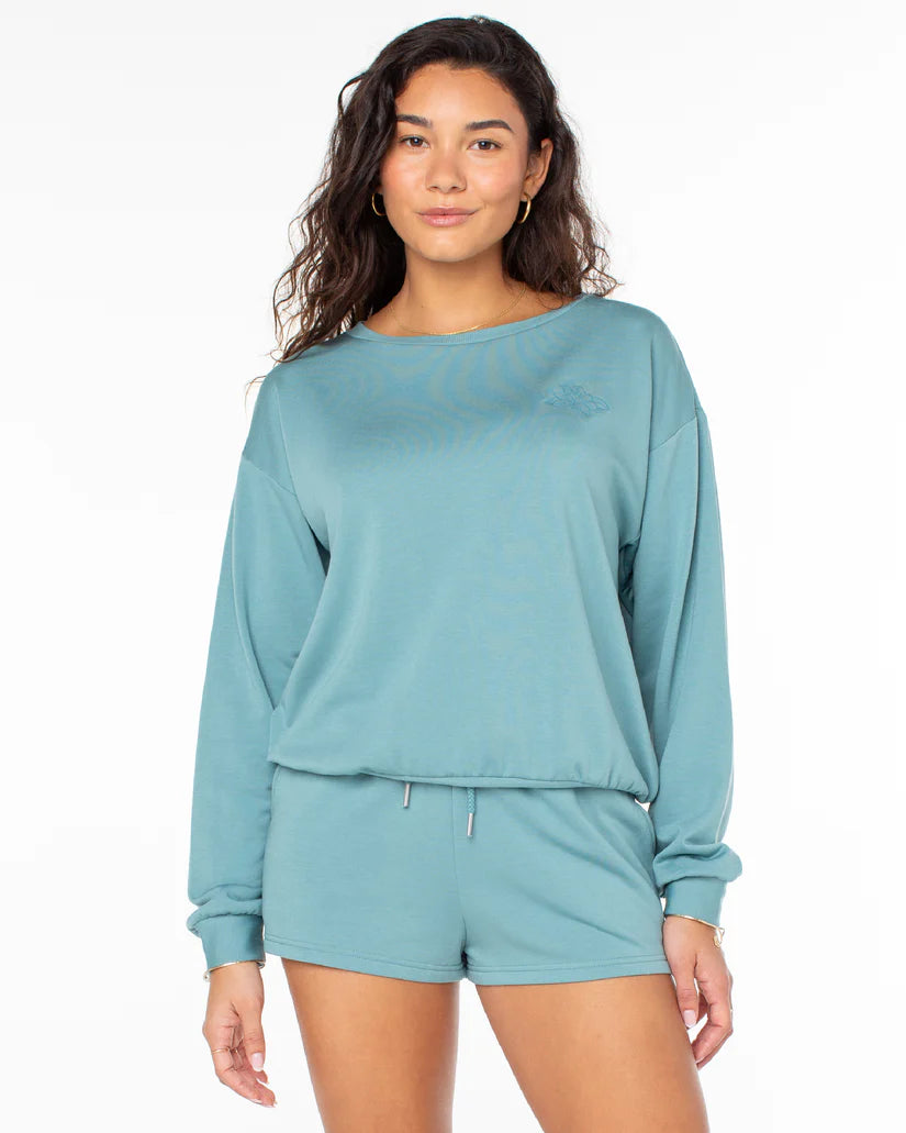 ROXY Womens Surfing By Moonlight Pullover Sweatshirt- BKE Hoodie with Hem Frayed Vintage Worn ROXY Womens Surfing By Moonlight Pullover Sweatshirt- BKE Hoodie with Hem Frayed Vintage Worn